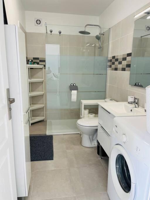 Maison 4 Personnes Avec Jacuzzi Marignane Ngoại thất bức ảnh